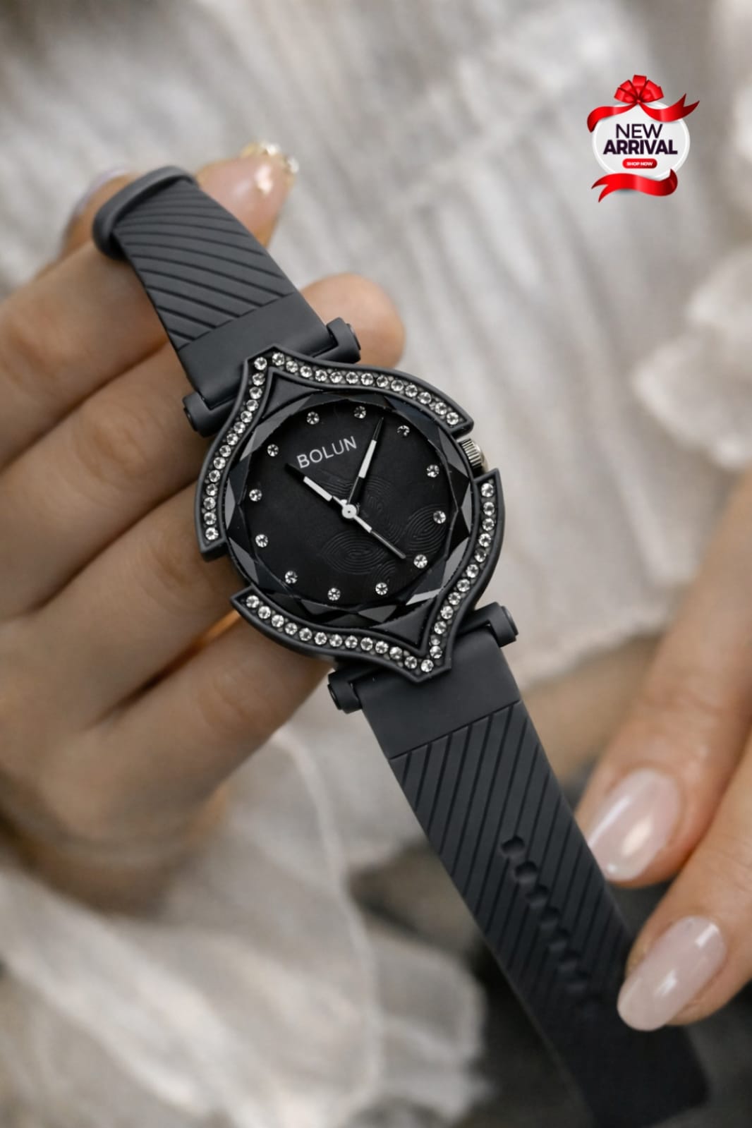 NEW LADIES RUBBER STRAP WATCH